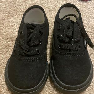 Toddler Vans Authentic Skate Shoe - size 5